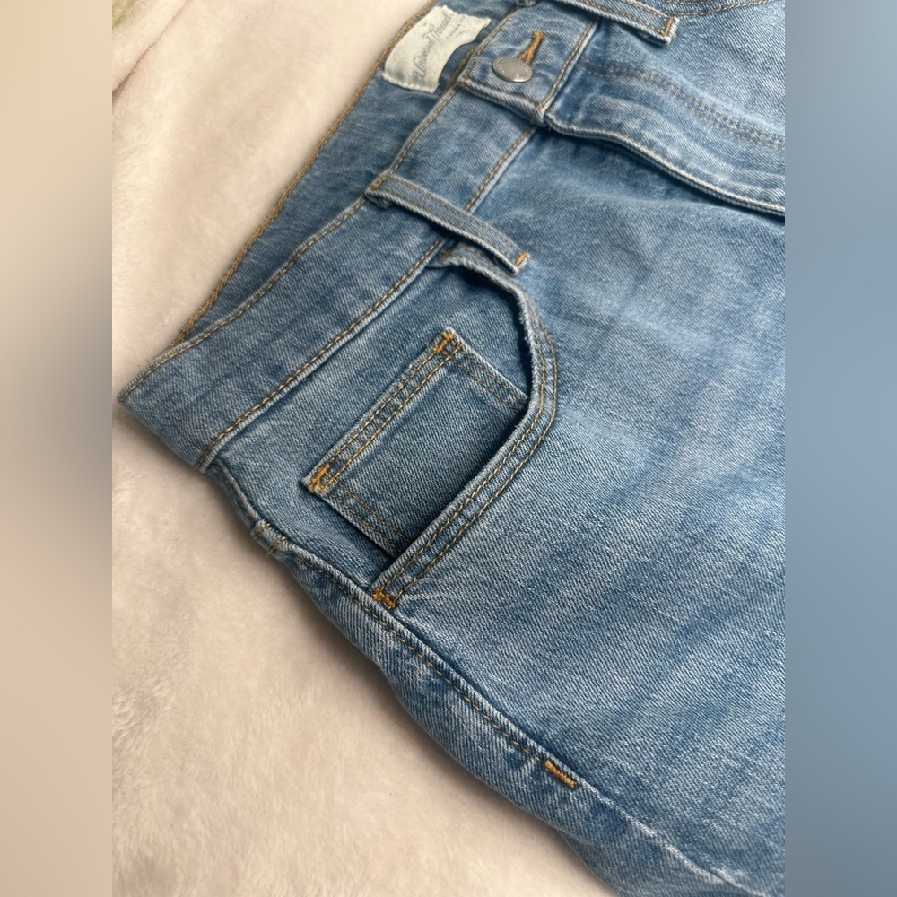 Size 6 Womens High-Rise Denim Midi Skirt Medium Wash Distressed Universal Thread - Picture 6 of 12